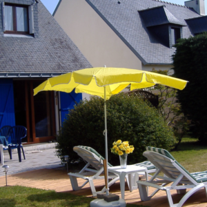 Garten mit Liegeplätzen